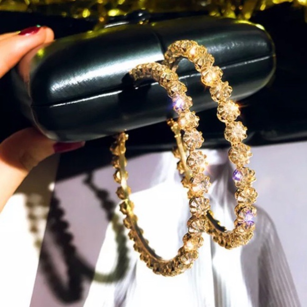 NEW 18K Yellow Gold Diamond Circle Hoop Earrings - Picture 3 of 5